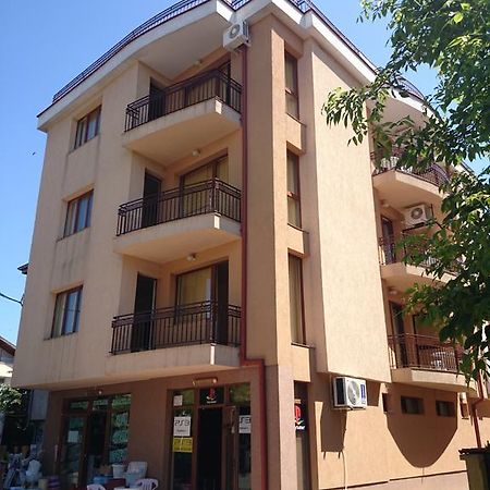 Family Hotel Friends Primorsko Exterior foto